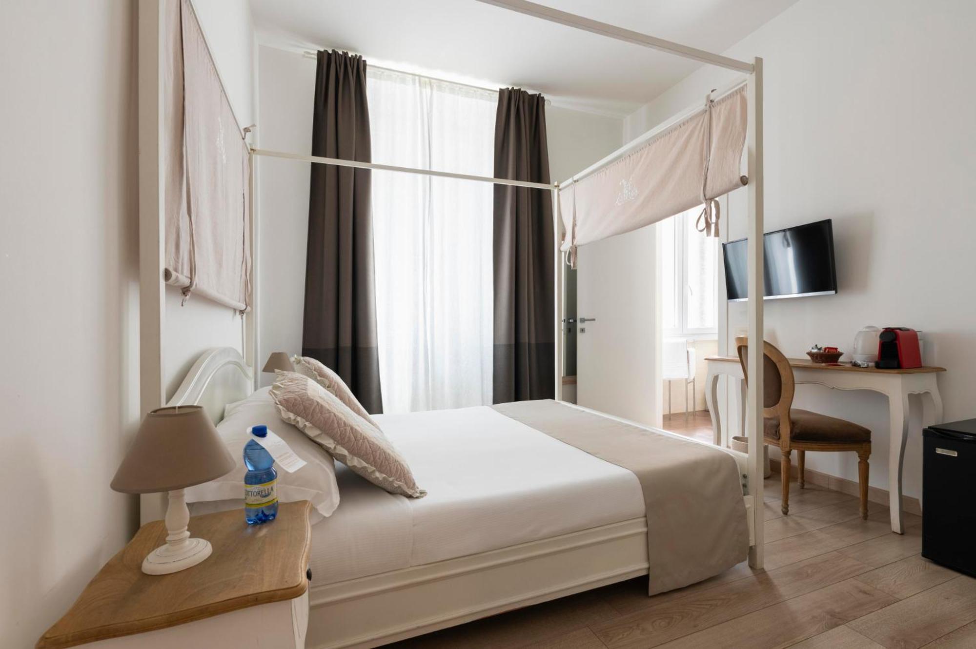 Pensionat Popolo & Flaminio Rooms 3*